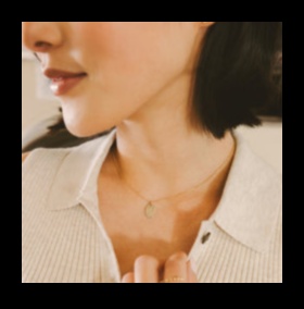 Μινιμαλιστικό κομψό κόσμημα The Understated Allure of Less 3 Understated Allure: Embrace Minimalist Chic στα κοσμήματα