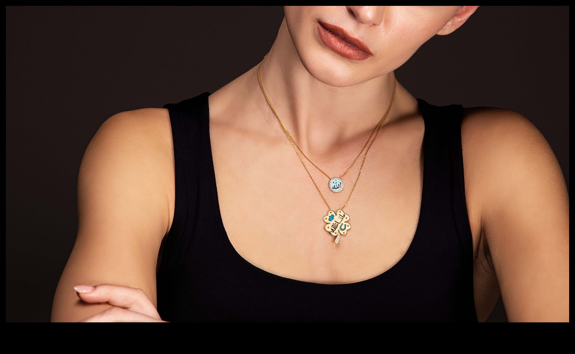 Υποτιμημένη γοητεία: Ανεβάστε το στυλ σας με μινιμαλιστικά κοσμήματα