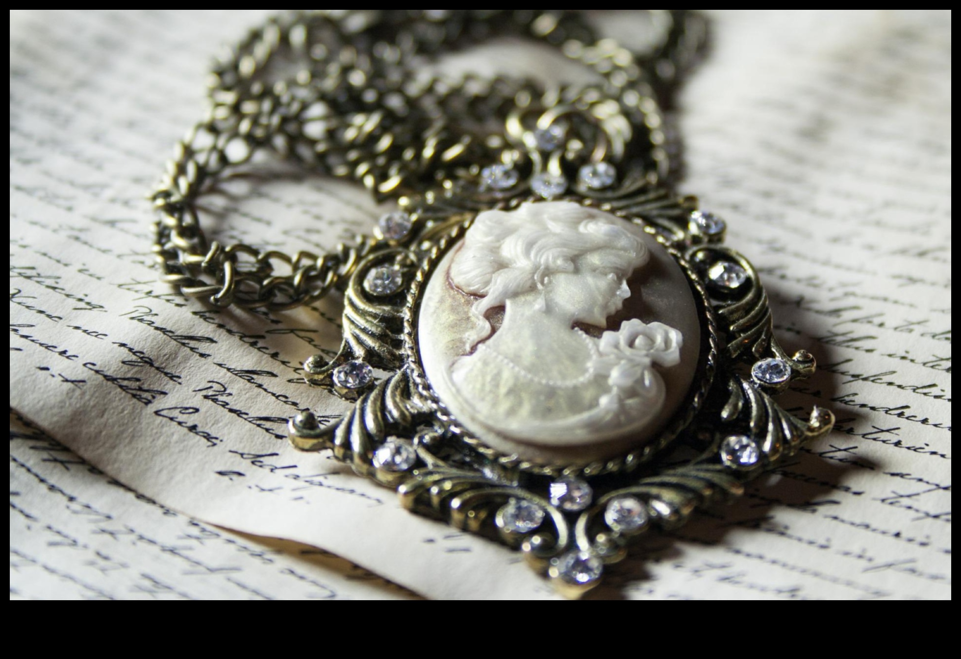 Meticulous Makeovers: Precision-Driven Jewelry Restoration