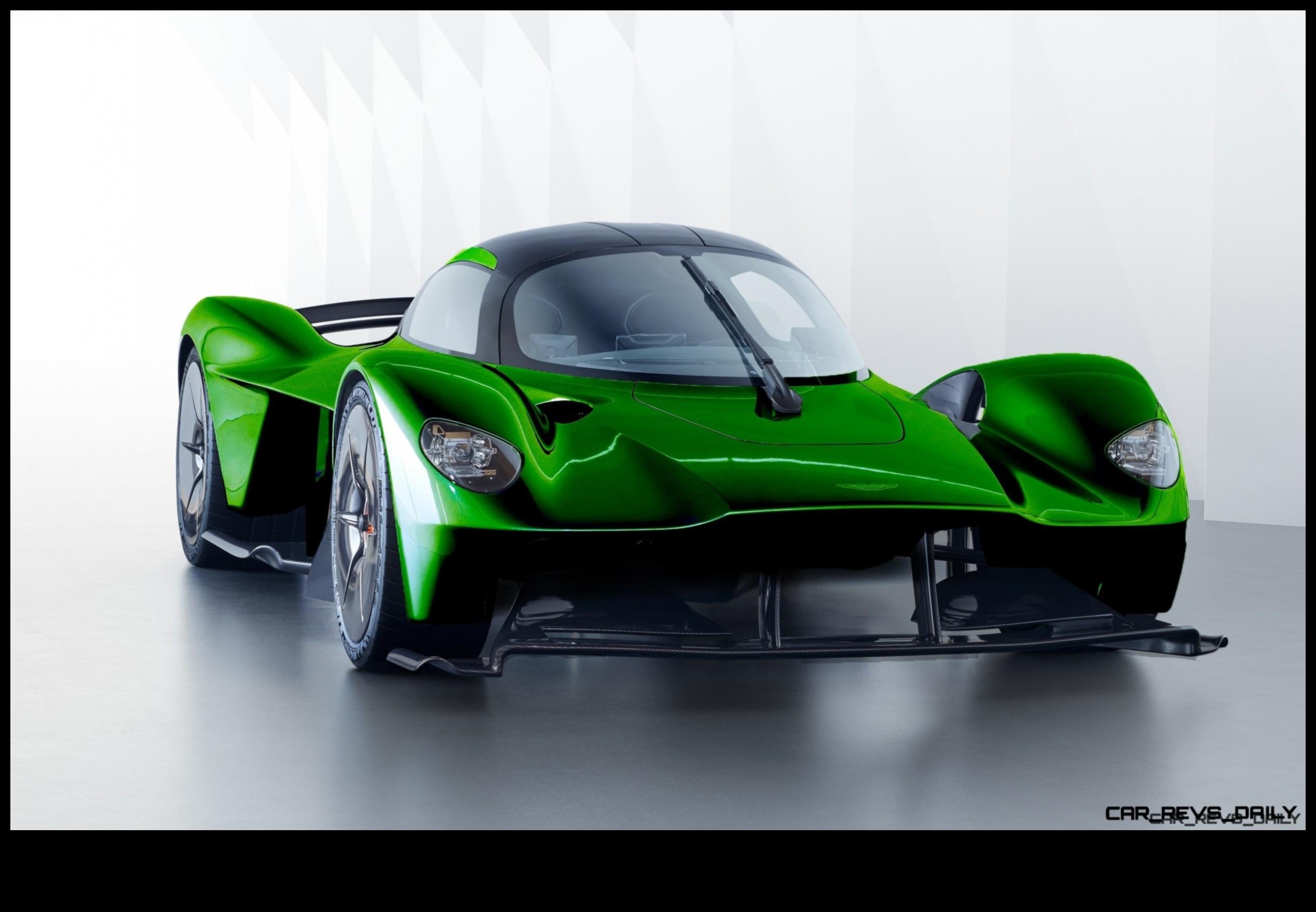 Hybrid Artistry: Custom Designs Transforming Vehicles σε Green Masterpieces
