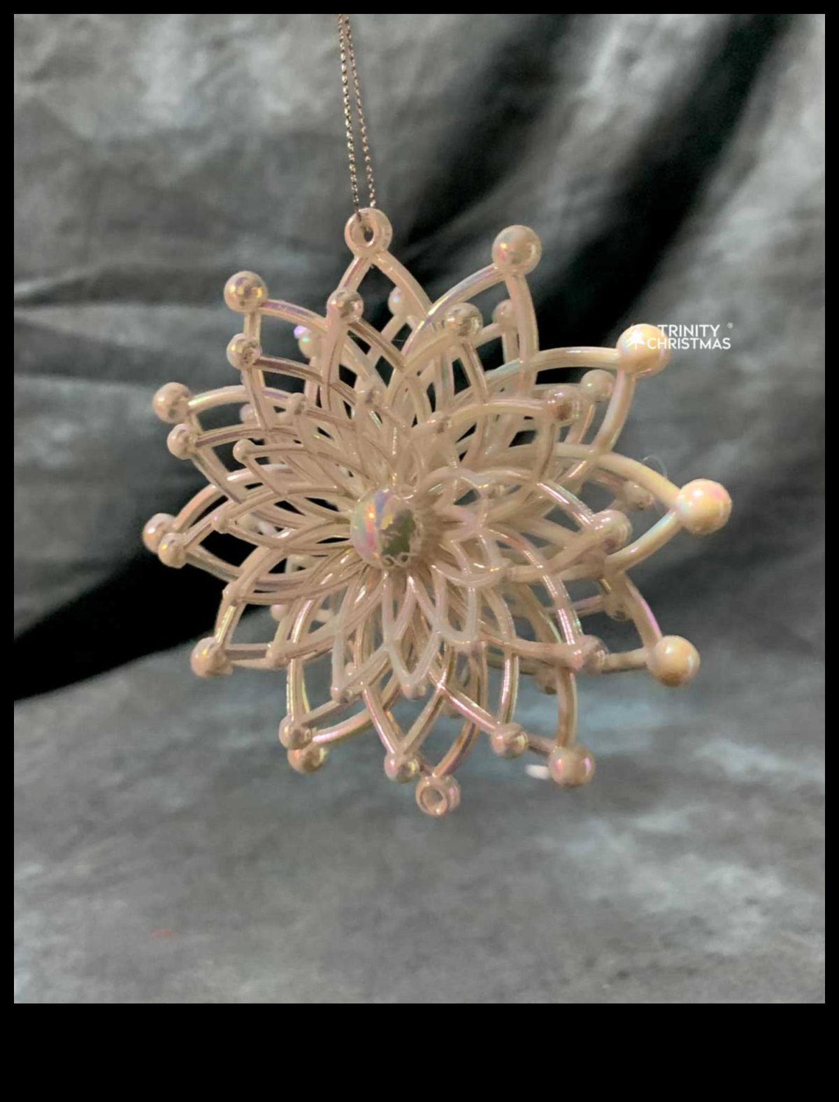 Glistening Pearls: Φωτίστε το βλέμμα σας με Pearl Chokers