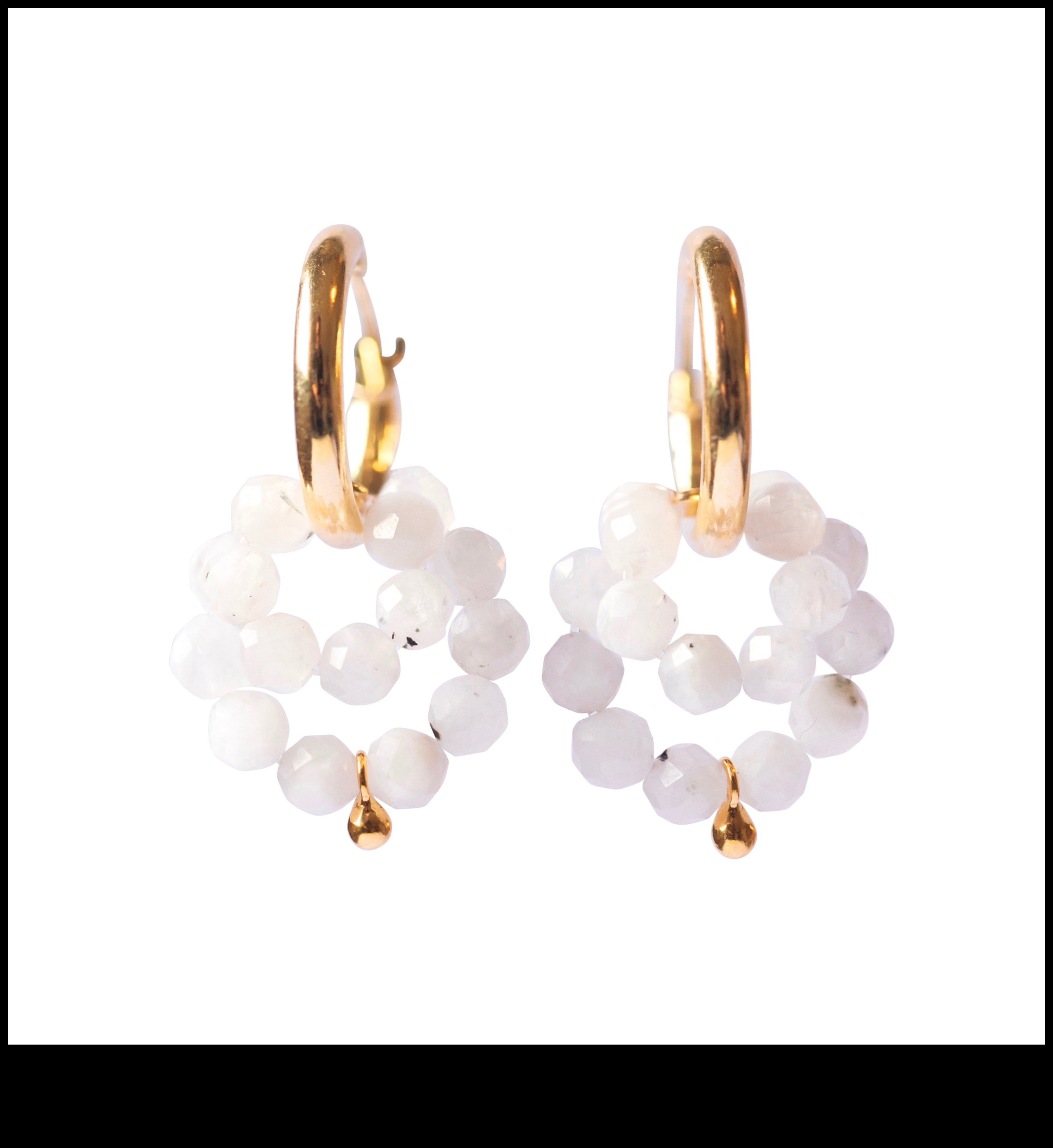 Goddess Glow Βρείτε την εσωτερική σας θεϊκότητα με τα σκουλαρίκια μας εμπνευσμένα από τη θεά 1 Goddess Glow: Channel Divine Radiance with Our Goddess-Inspired Earrings